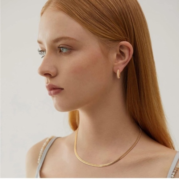 GOLD 14k Gold Plated Textured Cubic Zirconia Hoop Earrings - Picture 3 of 4